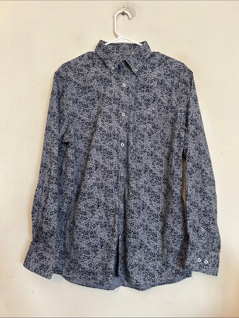 ROWM Men's Navy Floral Button-Down Long sleeve Shirt Size M EUC